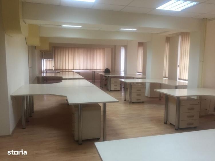 Spațiu comercial, de 200 mp, în Faleză