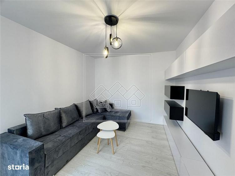 Apartament cu 2 camere decomandat în Vest