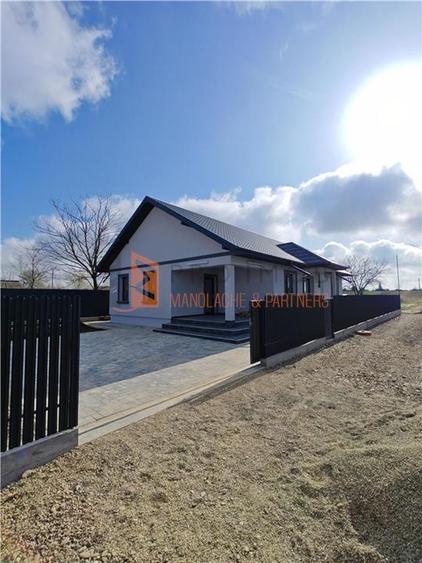 Casă individuală cu 4 camere cu Teren 430 Mp în Poșta Câlnău