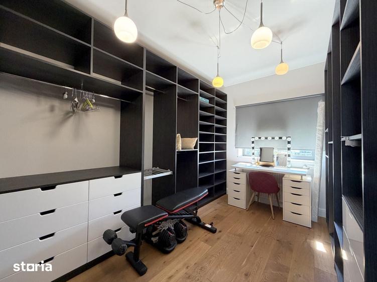 Apartament cu 4 camere în Tei