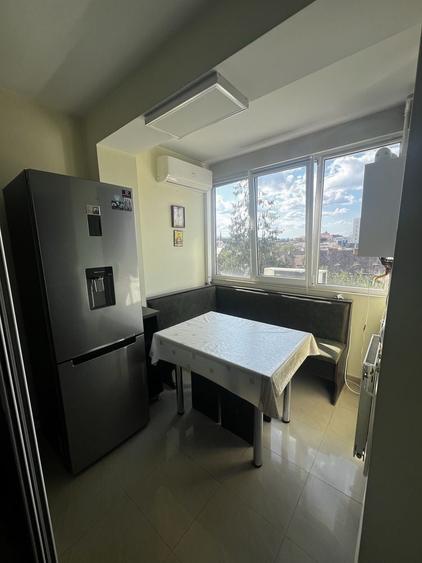 Apartament cu 2 camere decomandat în Exterior Vest
