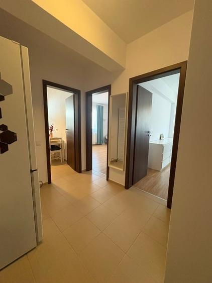 Apartament cu 2 camere decomandat, mobilat în Central