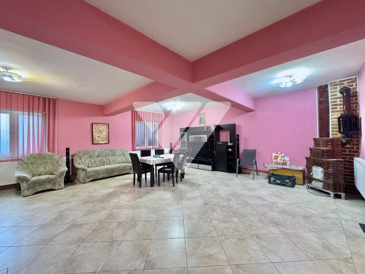 Duplex cu 5 camere cu Canalizare în Cârțișoara