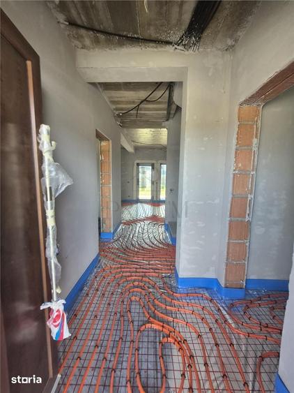 Duplex 3 dormitoare - locatie excelenta - construictie foarte bine gan - 3