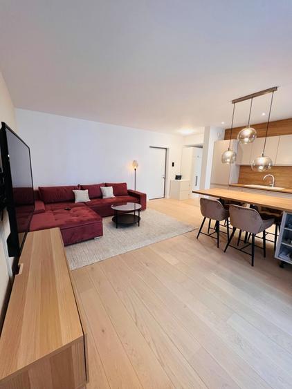 Apartament cu 2 camere semidecomandat, mobilat în Aviației