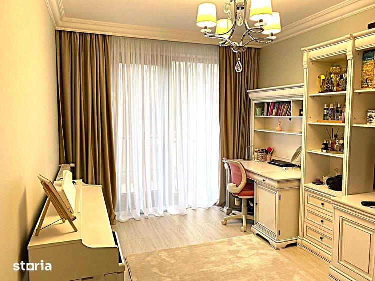 Apartament cu 4 camere în Drumul Taberei