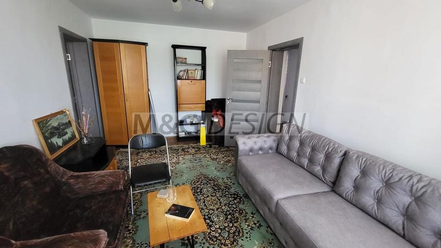 Apartament cu 2 camere semidecomandat în Complex Studențesc