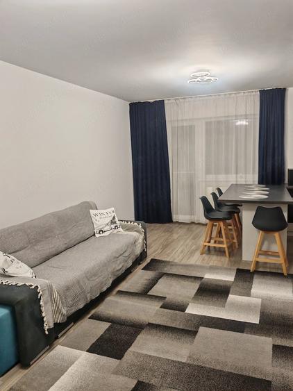 Apartament cu 2 camere decomandat în Florești