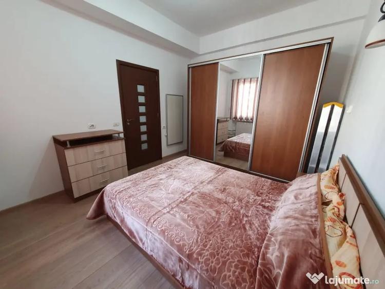 Apartament cu 2 camere semidecomandat în Universitate