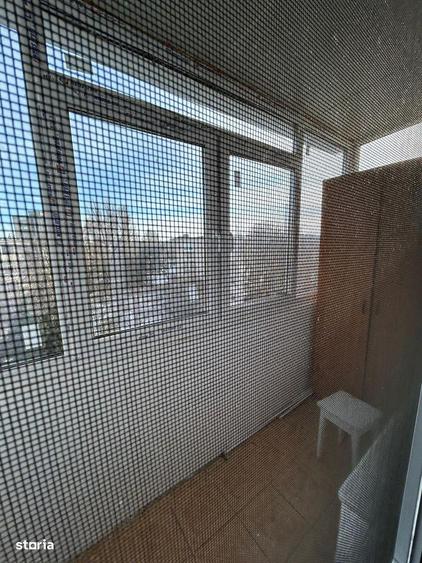 Apartament cu 3 camere semidecomandat în Gara
