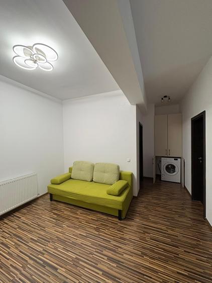 Apartament cu 2 camere semidecomandat, mobilat în Palat