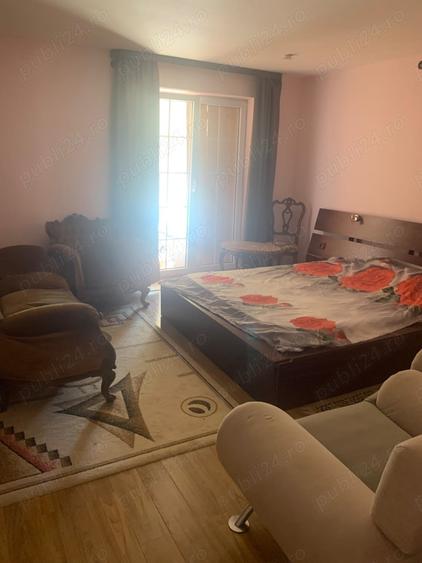 Casă cu 6 camere cu Teren 1500 Mp în Aradul Nou