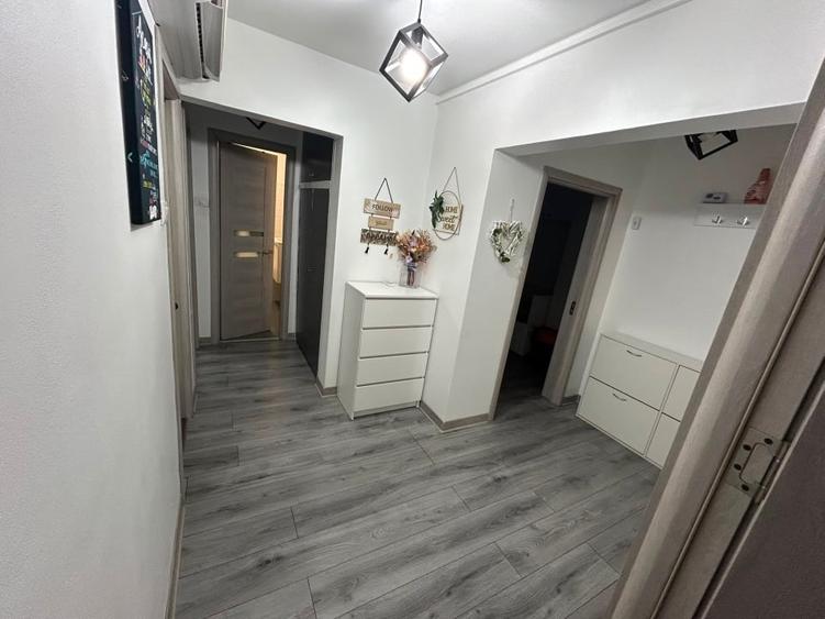 Apartament cu 3 camere, mobilat în Km 4-5