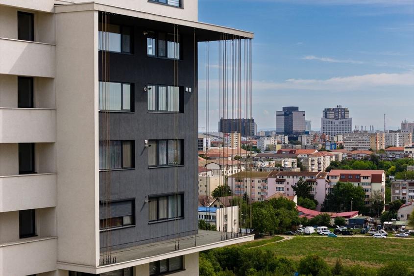Apartament cu 3 camere decomandat, mobilat în Torontalului
