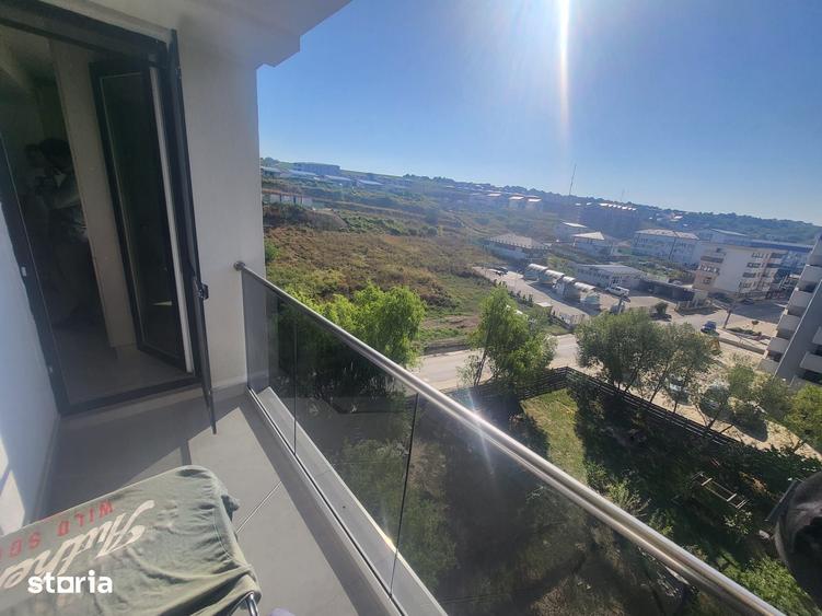 Apartament cu 2 camere semidecomandat în Bârnova