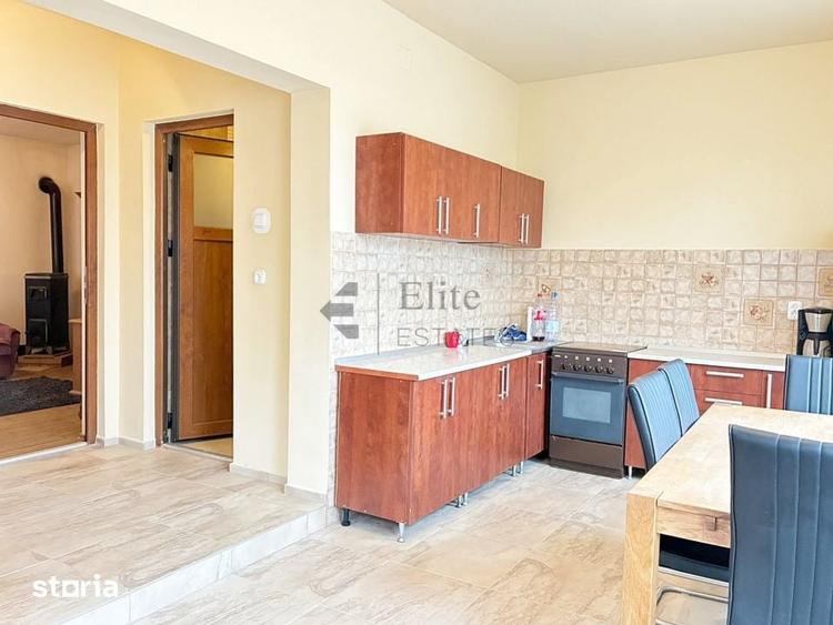 Casă cu 2 camere cu Teren 1591 Mp în Sânmartin