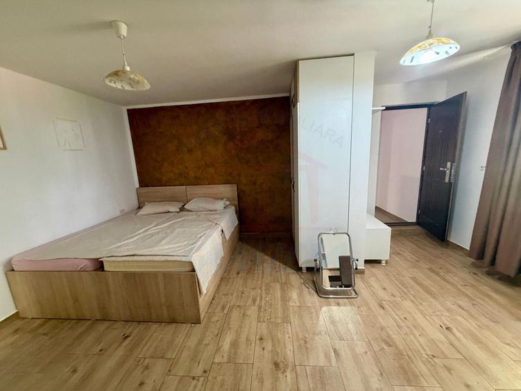 Casă cu 3 camere cu Canalizare în Micro 17