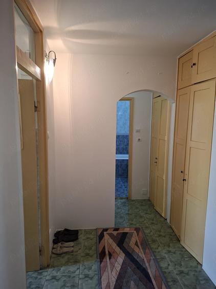 Apartament cu 2 camere decomandat în Trivale