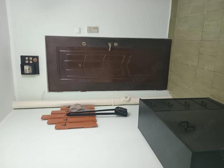 Garsonieră decomandată în Girocului