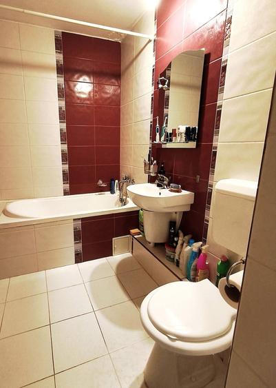 Apartament cu 3 camere decomandat în Decebal