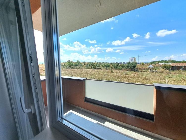 Apartament cu 3 camere decomandat în Vest