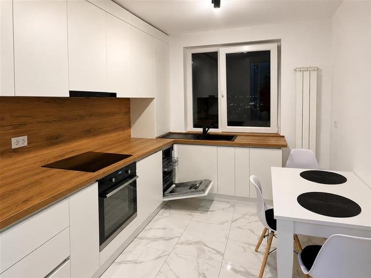 Apartament cu 2 camere decomandat în Hipodrom 3