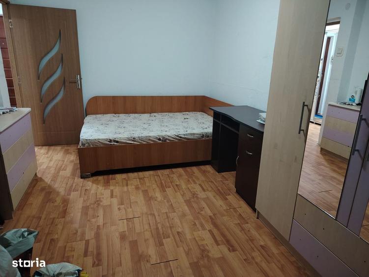 Garsonieră decomandată în Central