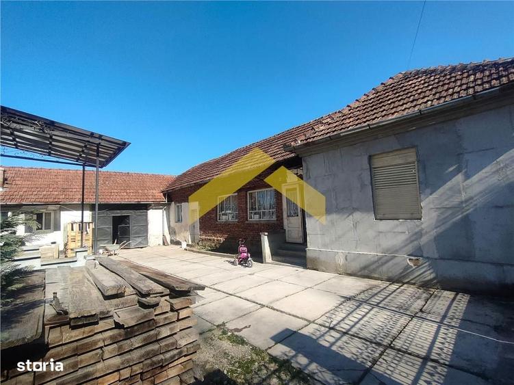 Casa 5 camere de vanzare localitatea Capruta - 12