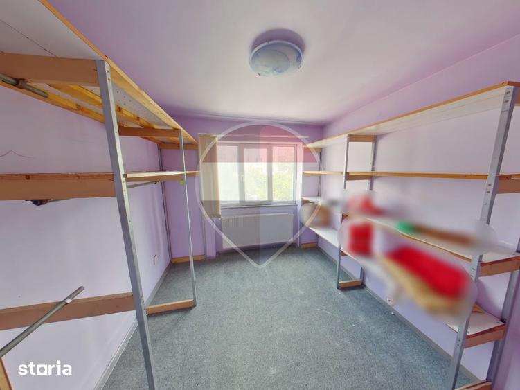 Apartament cu 4 camere în Central