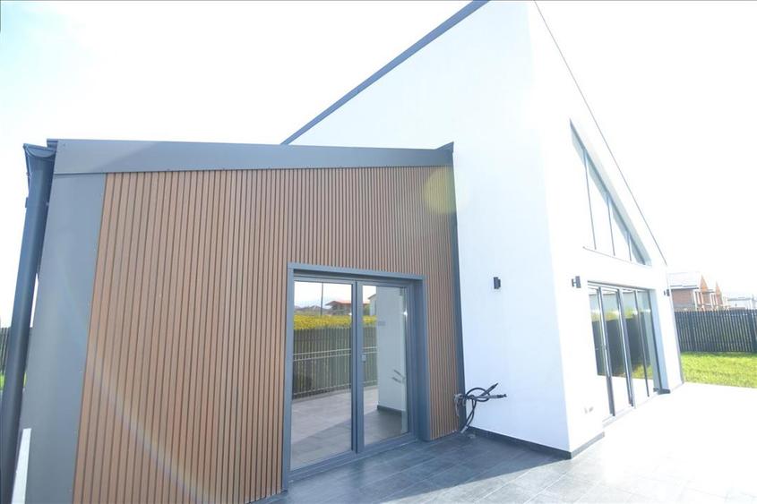 Casă individuală cu 3 camere cu Teren 517 Mp în Tărlungeni