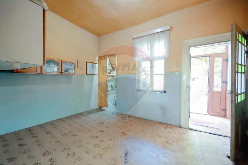 Casă cu 3 camere cu Teren 250 Mp în Calea Clujului