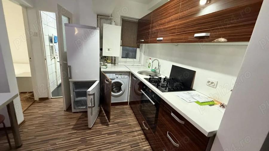 Apartament cu 3 camere decomandat în Dacia