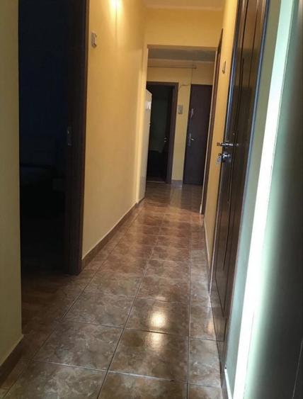 Apartament cu 3 camere decomandat în Sebastian