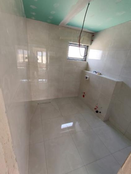 Casă individuală cu 3 camere cu Canalizare în Exterior Sud