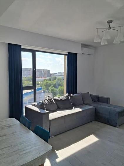 Apartament cu 2 camere semidecomandat, mobilat în Păcii