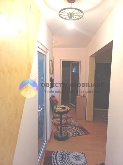 Apartament cu 4 camere decomandat, mobilat în Dărmănești