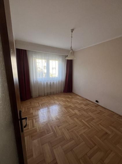 Apartament cu 3 camere decomandat în Rogerius