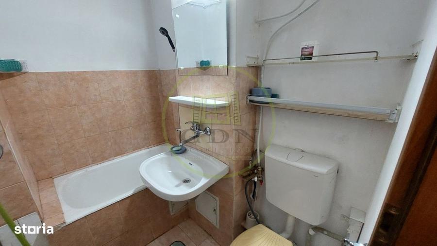 Garsonieră semidecomandată în Rovine