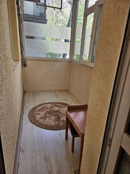 Apartament cu 2 camere decomandat în Crângași