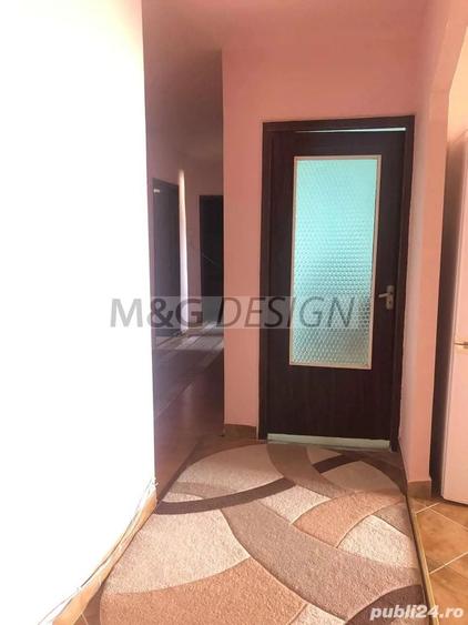 Apartament cu 4 camere decomandat, mobilat în Mircea cel Bătrân