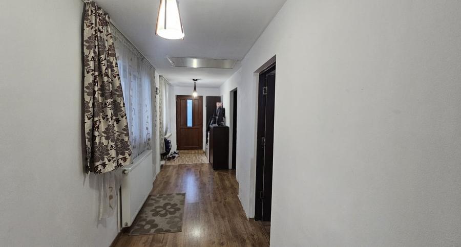 Casă individuală cu 3 camere cu Canalizare în Progresul