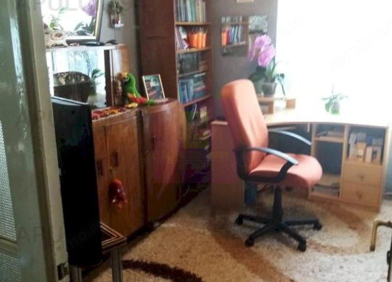 Apartament cu 6 camere decomandat în Plevnei