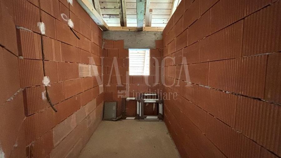Casă individuală cu 6 camere cu Canalizare în Apahida