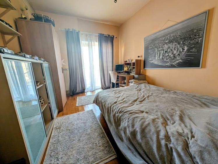 Casă cu 6 camere cu Canalizare în Dămăroaia