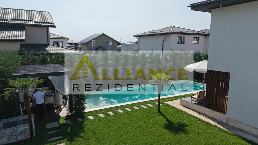 Casă individuală cu 4 camere cu Canalizare în Berceni