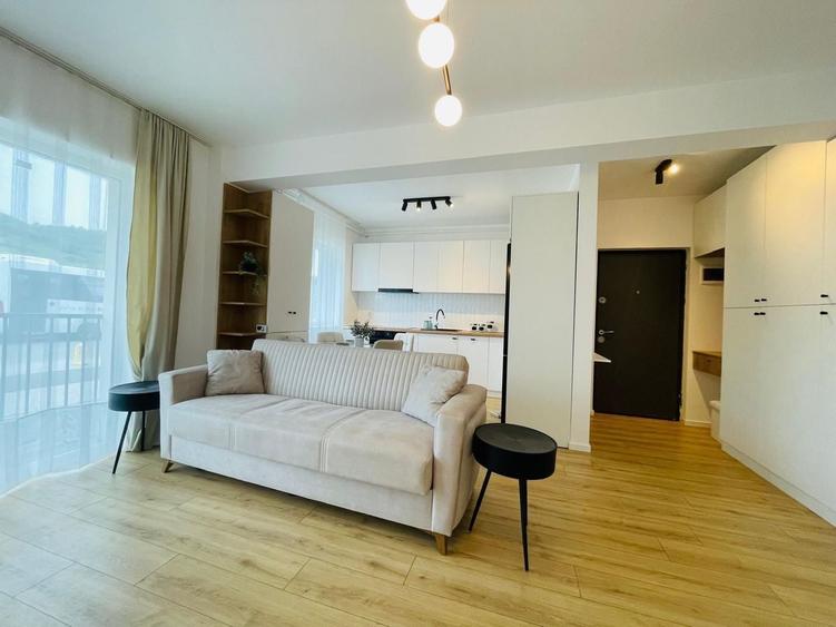 Apartament cu 2 camere semidecomandat, mobilat în Florești — fotografia 2