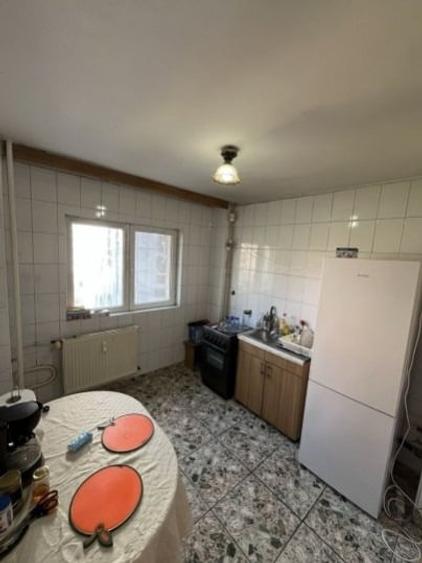 Apartament cu 2 camere semidecomandat în Ferdinand