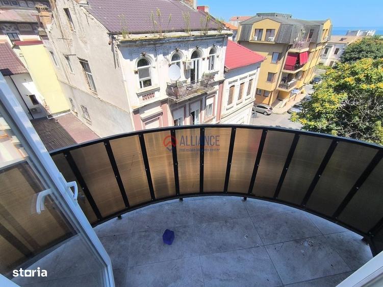 Apartament cu 3 camere semidecomandat în Peninsula