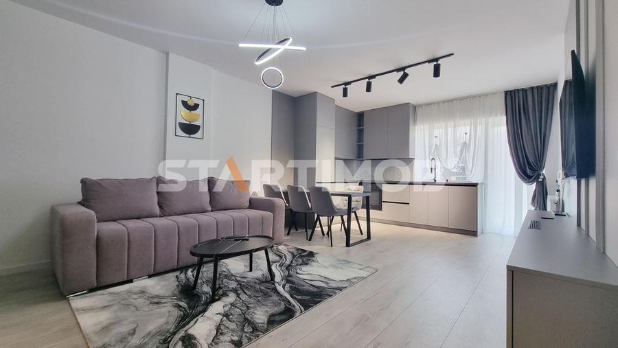 Apartament cu 2 camere decomandat, mobilat în Tractorul