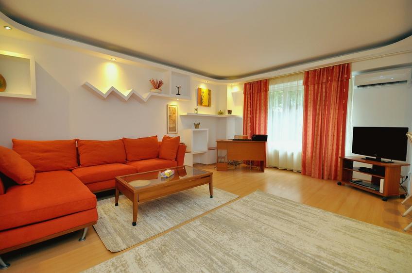 Apartament cu 2 camere decomandat în 13 Septembrie
